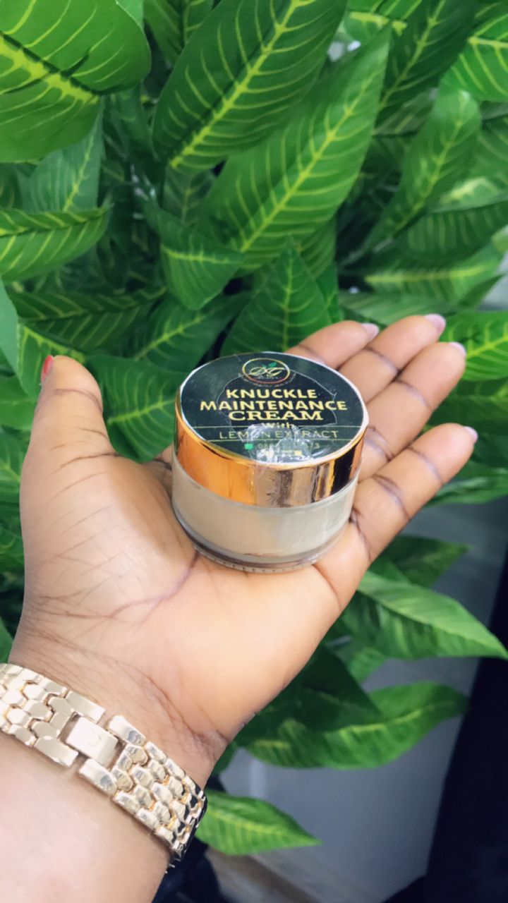 Lemon Knuckle Maintenance Cream for Soft, Even Tone.