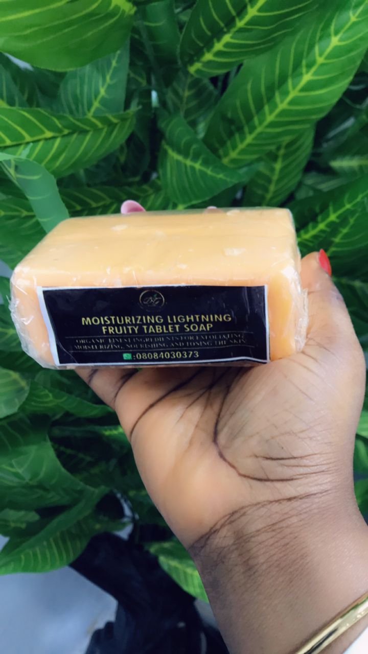 Moisturizing Lightning Fruity Tablet Soap for Kids & Sensitive Skin - Carrot & Papaya Extract