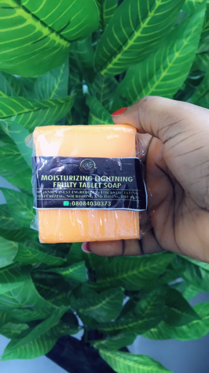 Moisturizing Lightning Fruity Tablet Soap for Kids & Sensitive Skin - Carrot & Papaya Extract - Image 3