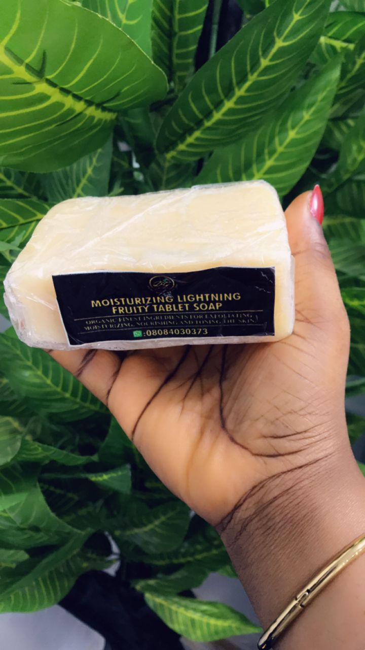 Moisturizing Lightning Fruity Tablet Soap for Kids & Sensitive Skin - Carrot & Papaya Extract - Image 2